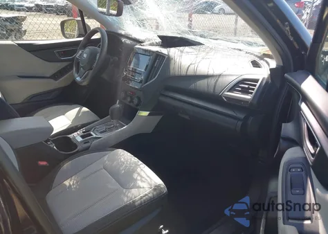 2019 Subaru Forester z USA, uszkodzony, nr VIN JF2SKACC8KH508138